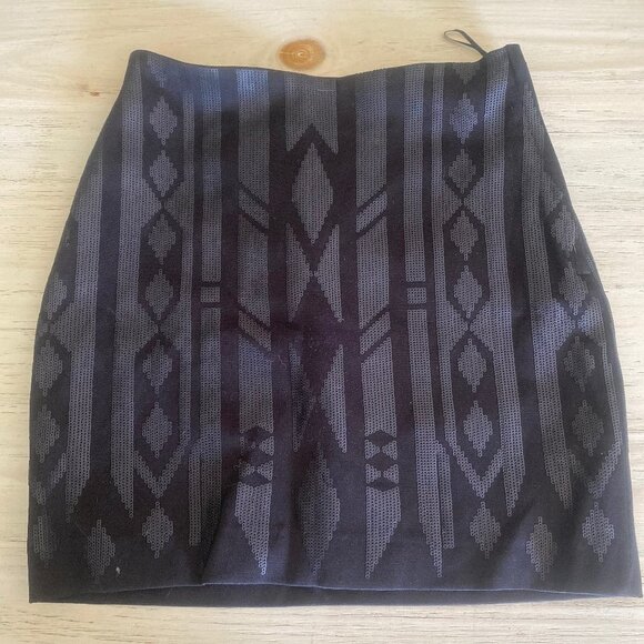 Black Sequin Mini Skirt - Picture 13 of 13